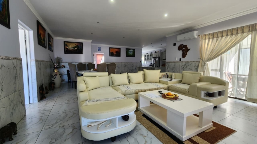 4 Bedroom Property for Sale in Country Club Western Cape